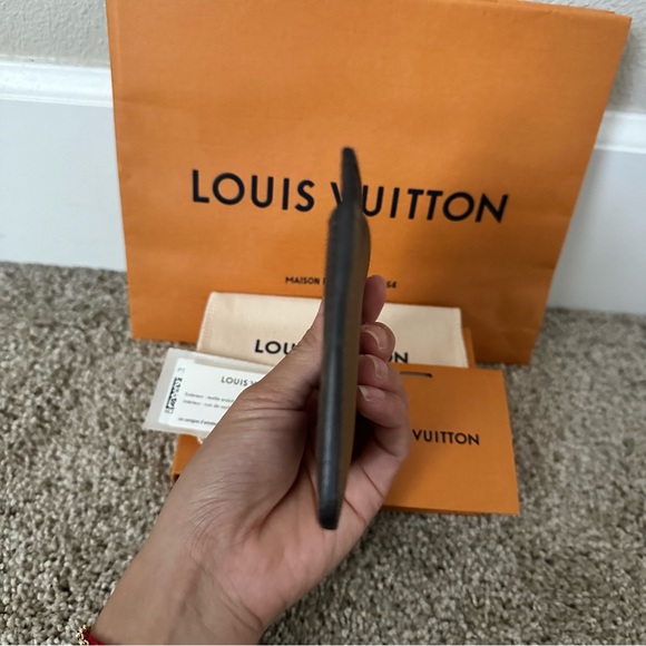 Louis Vuitton Side-Up Card Holder - Picture 5 of 6
